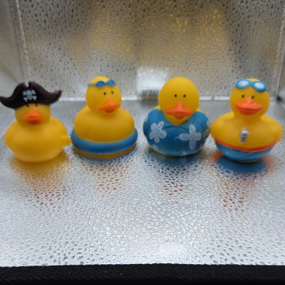 Duckies Beach Yellow Rubber  Toy Set NWOT #1